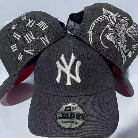New York Yankees Adjustable Hat