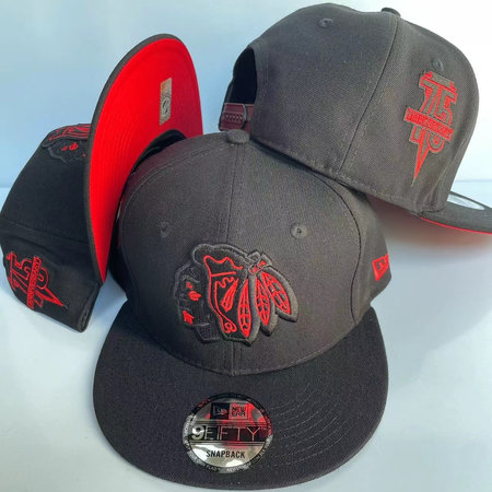 Chicago Blackhawks Snapback Hat